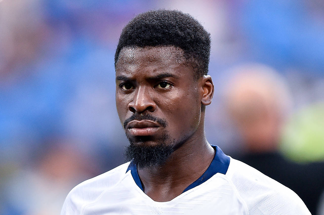 德约科维奇在篮网比赛中出色防守，比赛局势复杂引发热议！