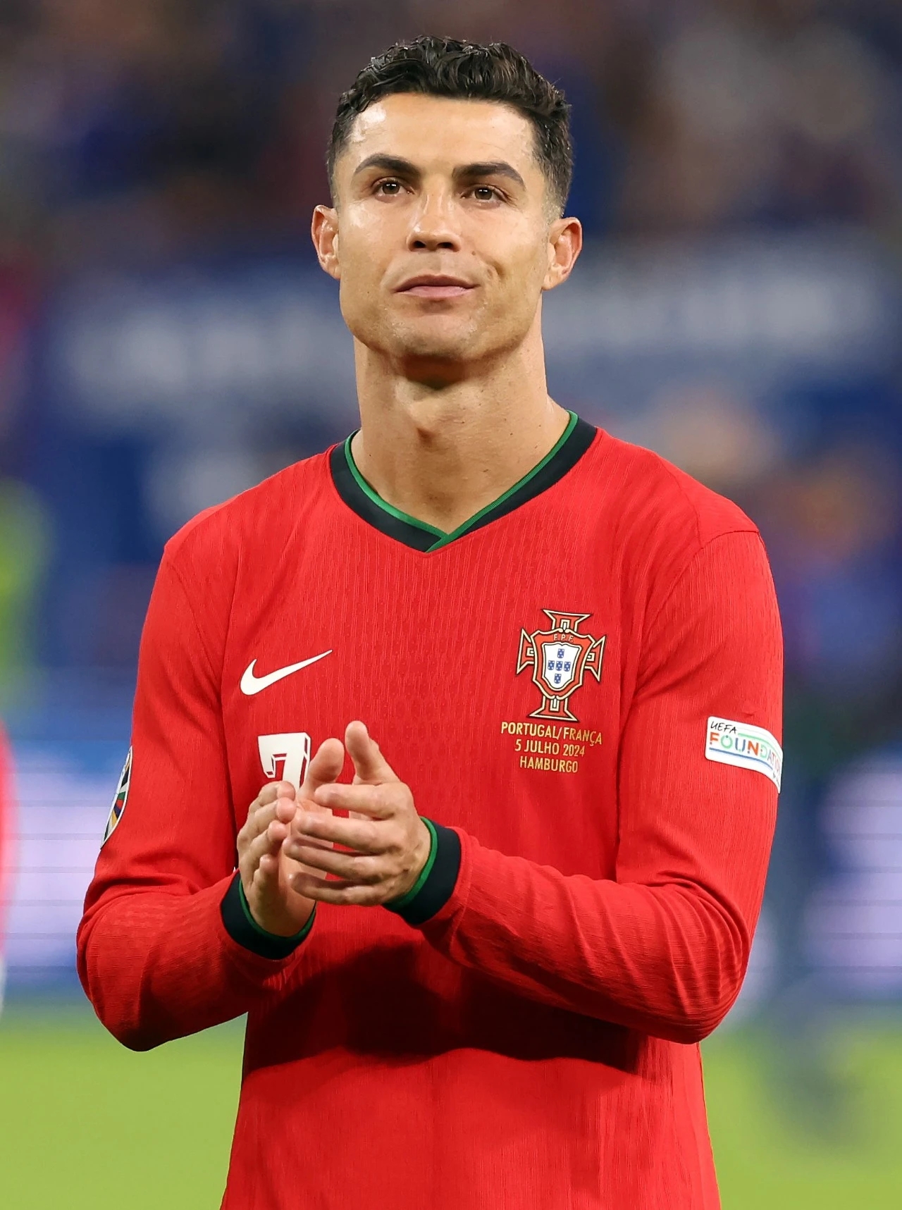 C罗赛事官方发布势不可挡新规，巴塞罗那争议不断！的简单介绍