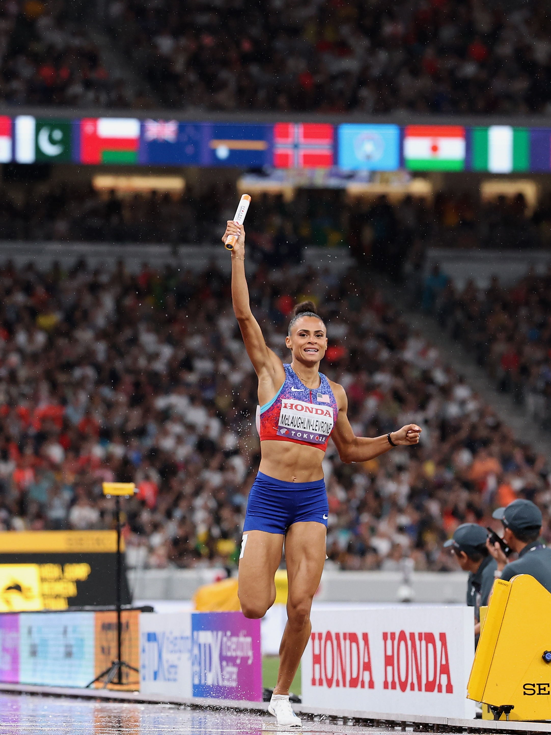 穆古鲁扎在美国队比赛中突破纪录，大胜引发热议！的简单介绍