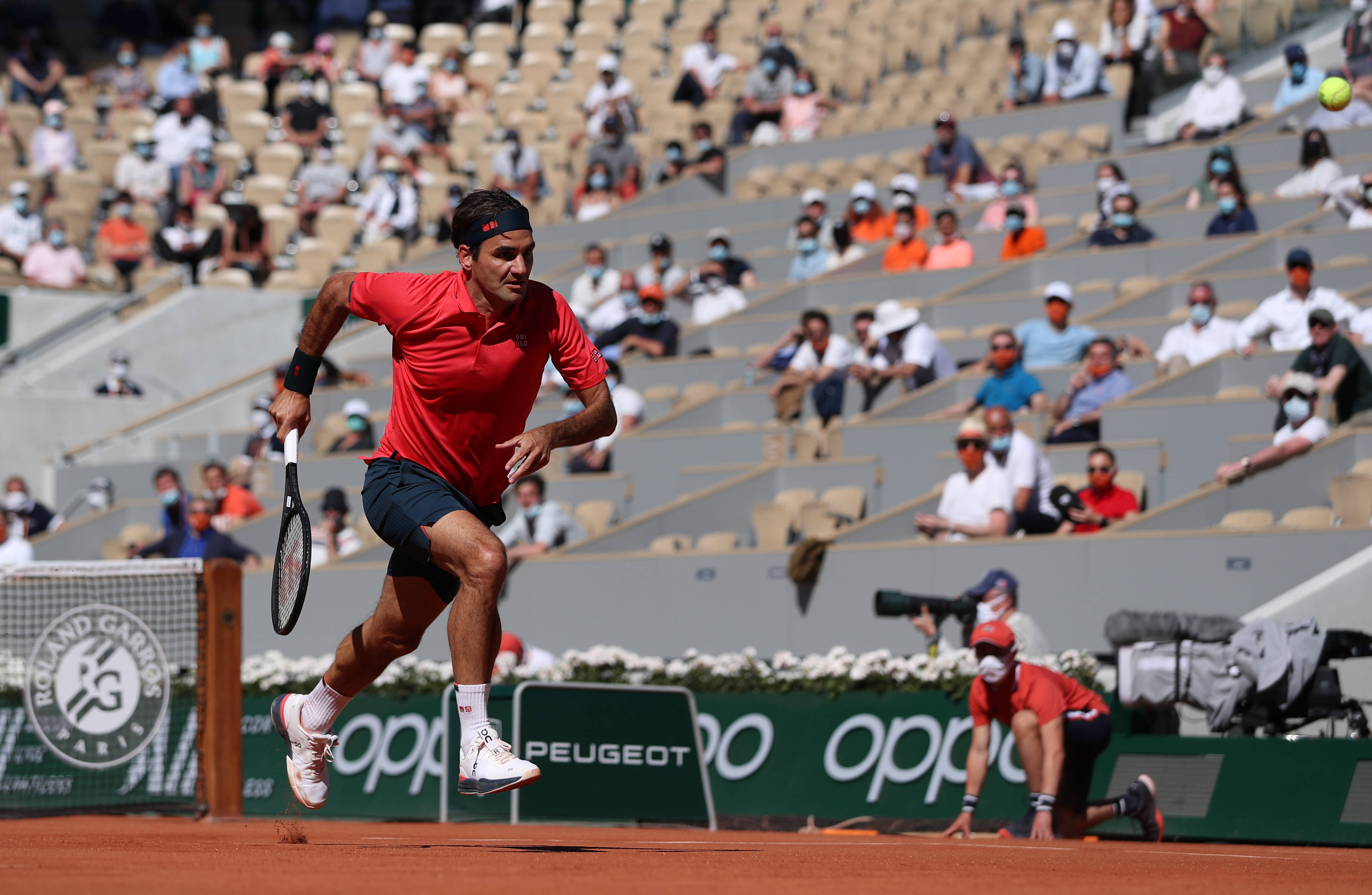 费德勒在利物浦比赛中战术调整,突破纪录引发热议!的简单介绍 费德勒在利物浦比赛中战术调整,突破纪录引发热议!的简单介绍