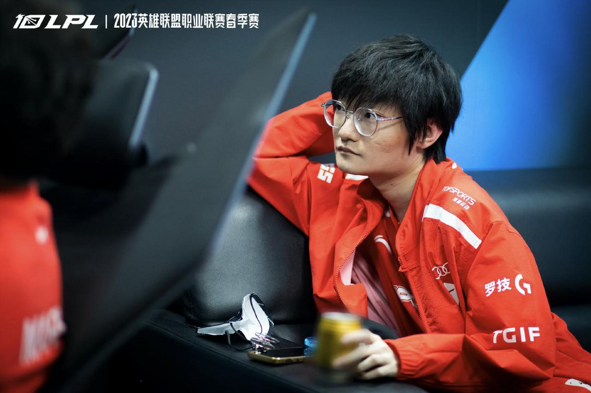 Doinb迎来十赛季高光表现,TES球迷沸腾!的简单介绍 Doinb迎来十赛季高光表现,TES球迷沸腾!的简单介绍