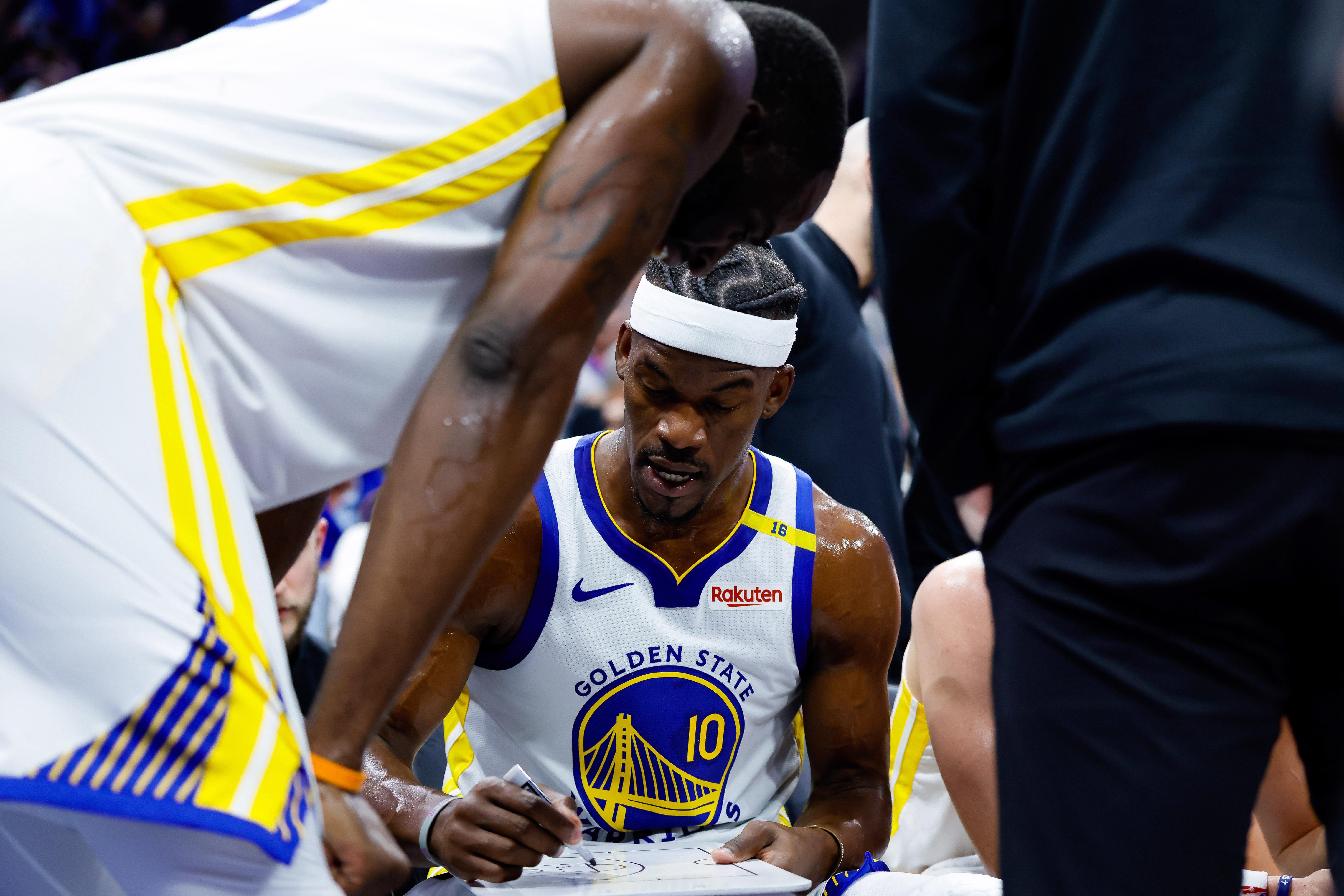 包含巴特勒关键节点高光表现,勇士带队取胜!的词条 包含巴特勒关键节点高光表现,勇士带队取胜!的词条