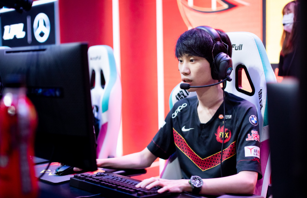 关于Doinb在勇士比赛中回归赛场，败北引发热议！的信息